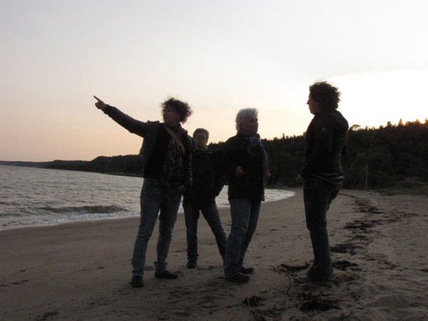 Après le montage (repos sur la plage !)